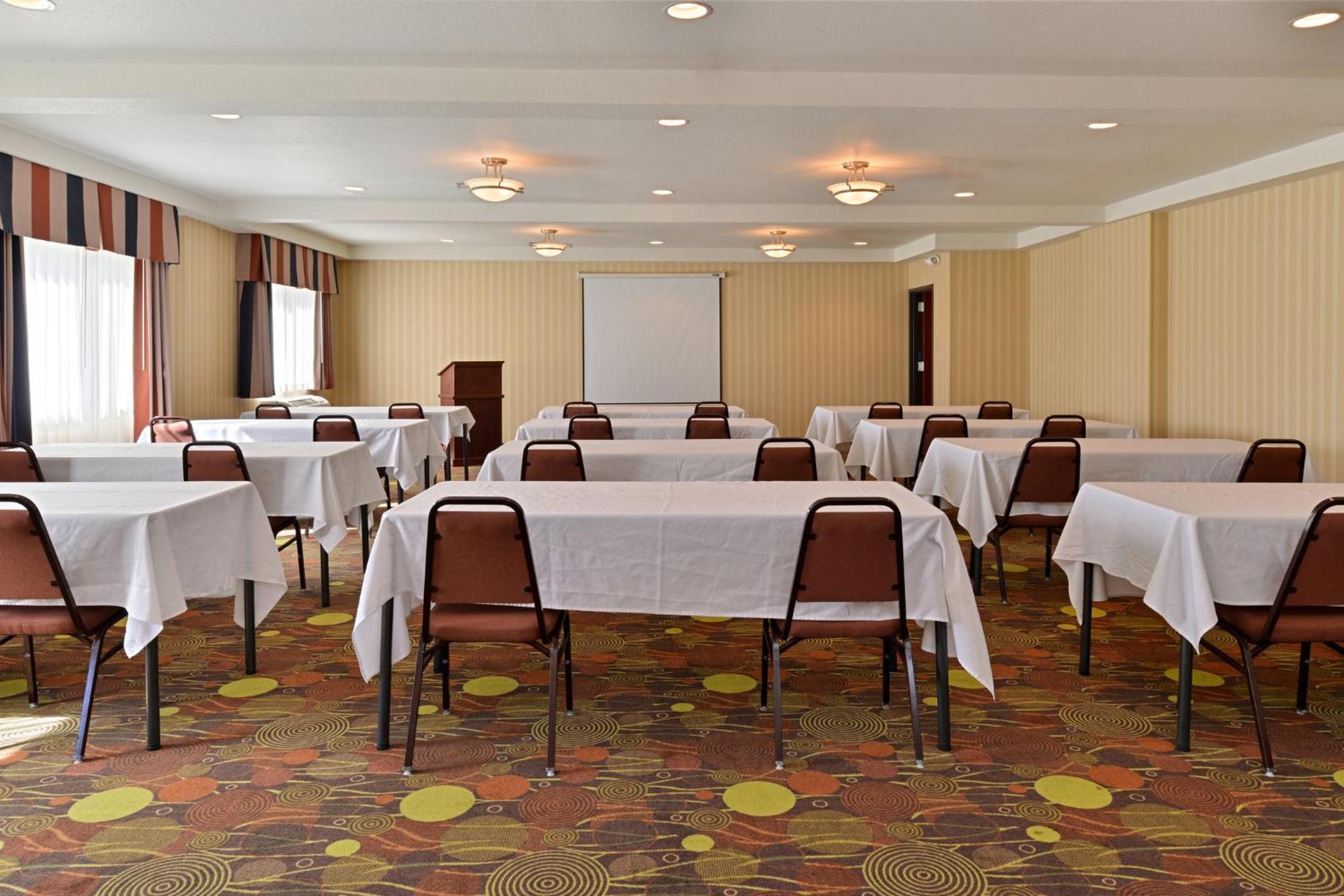 Holiday Inn Express Portland South - Lake Oswego By Ihg Екстер'єр фото