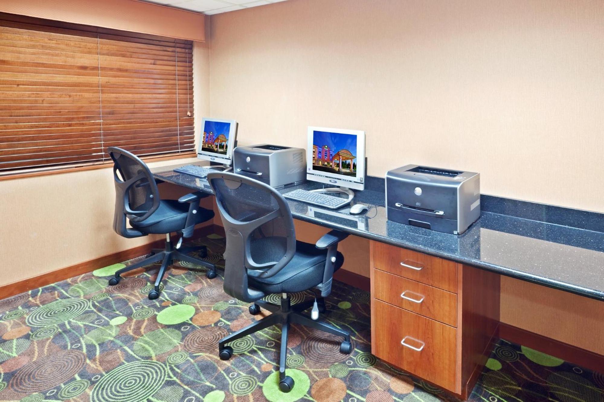 Holiday Inn Express Portland South - Lake Oswego By Ihg Екстер'єр фото